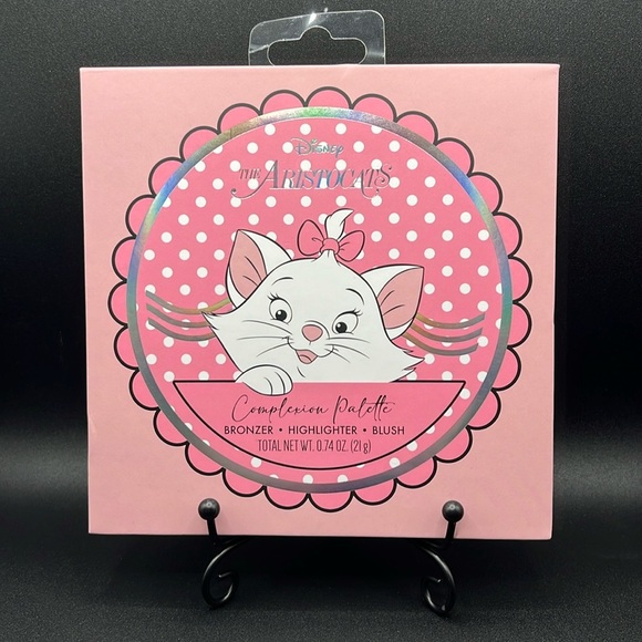 Taste Beauty Other - HOST PICK Disney Aristocats Bronzer Highlighter Blush Complexion Palette